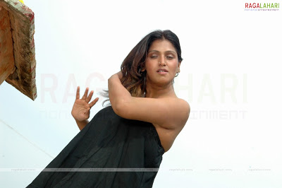Actress bhuvaneshwari designate her boobs,Horny gallery,Video clips