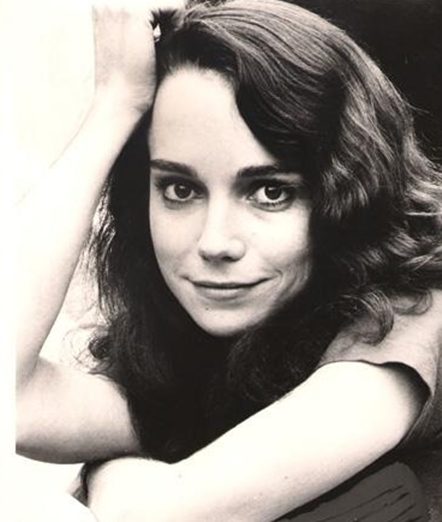 Jessica Harper (“Minority File”)