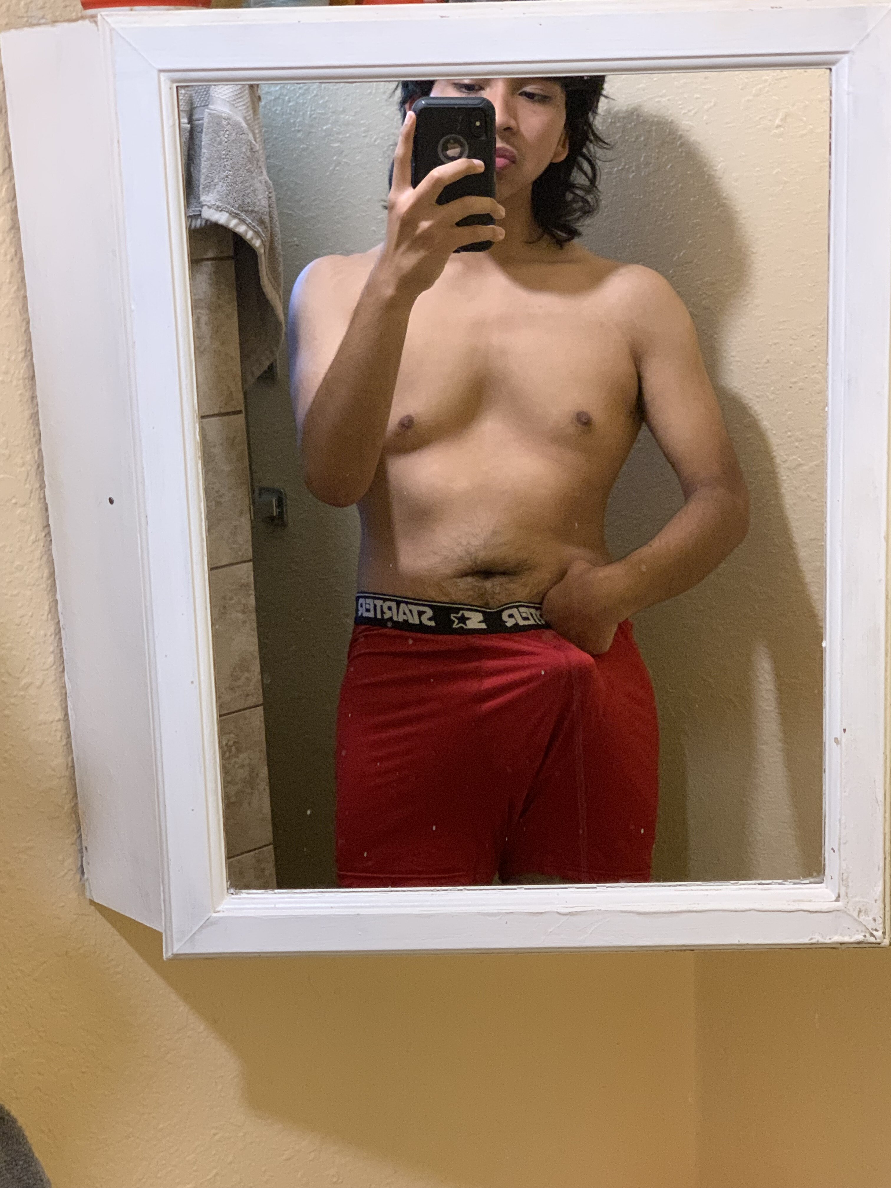 M16 super horny looking for girls my age +