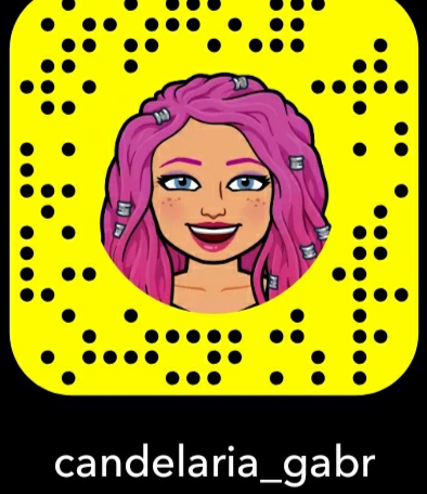 Snapchat; candelaria_gabr