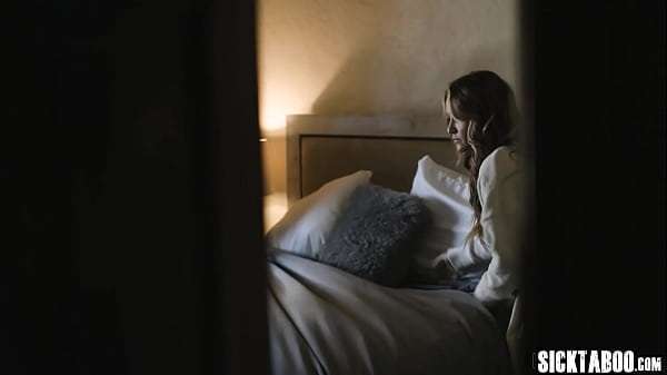 Big ass Latina MILF Xwife Karen got fucked by a perverted guy in the mask