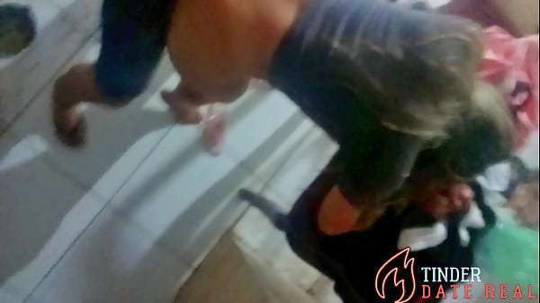 Consegui comer a loira gostosa, bunduda do trabalho, mas ninguém pode saber. Cabelo grande, cintura fina, adora ser vaqueira. Muita vontade de fuder a buceta. Amador real brasileira