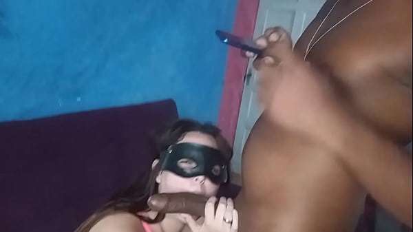 Esposa sendo arrombada pelo amante de 24cm BBC na frente do marido corno