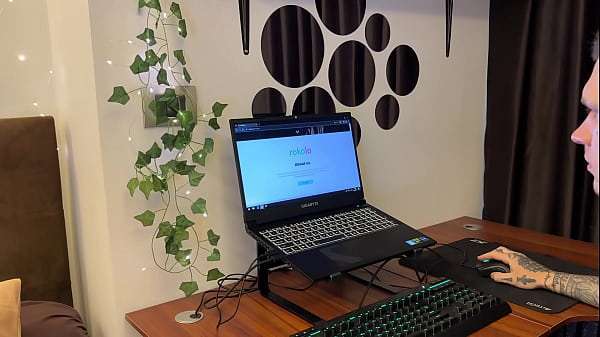 Fucked a yoga instructor I met on the beach