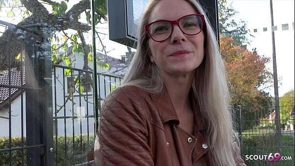 GERMAN SCOUT – Fit blonde Glasses Girl Vivi Vallentine Pickup and talk to Casting Fuck