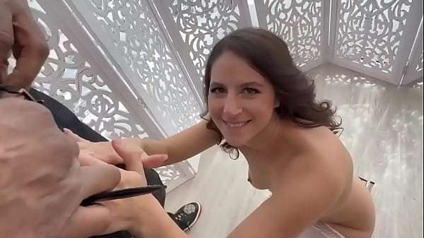 Her first time with BBC ANAL she’s new and already fucking a big black cock in the ass homemade