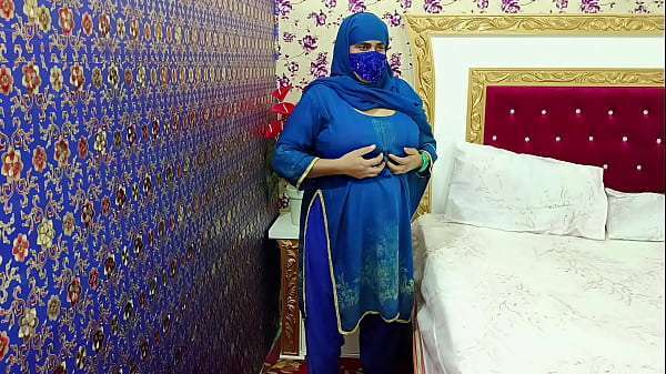 Huge Tits Pakistani Curvy Milf Masturbating