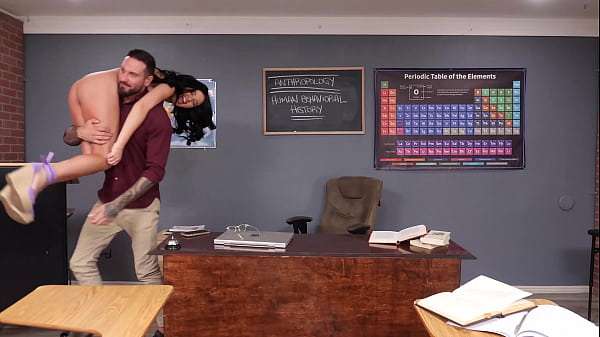 I Let My Teacher Use My Tight Pussy To Get An A