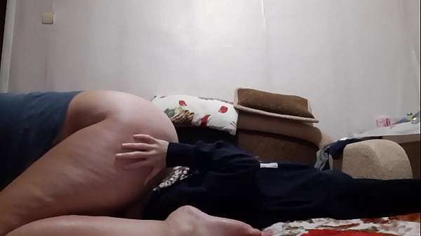 I sit on her face and fuck her hard in the mouth and cum – Girls fly orgasm