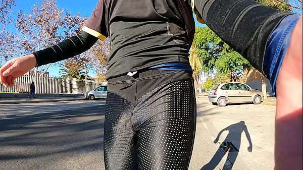 I went out bulging in tight leggings and people looked at me