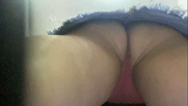 la grabaron para upskirt