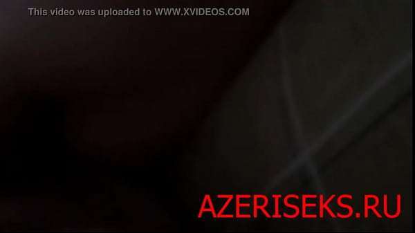 Leyla daldan gotden xoslayir