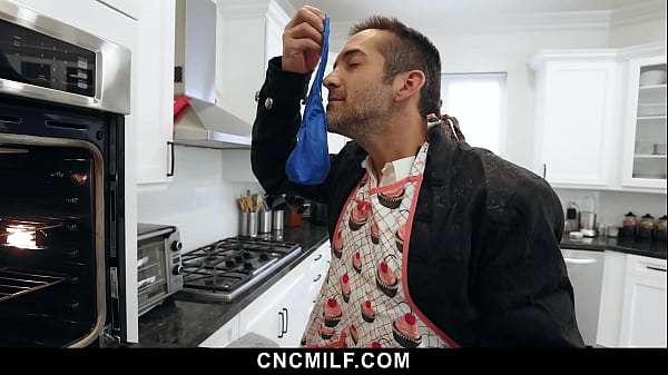 Milf Vampires Have a Craving for Freeuse Sex – Cncmilf