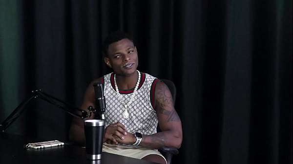 Não gosta de um beijo grego, corta seu tesão, e seu fetiche é ficar amarrado vendo duas mulheres se pegando – Will Mastro (SHEER/RED)