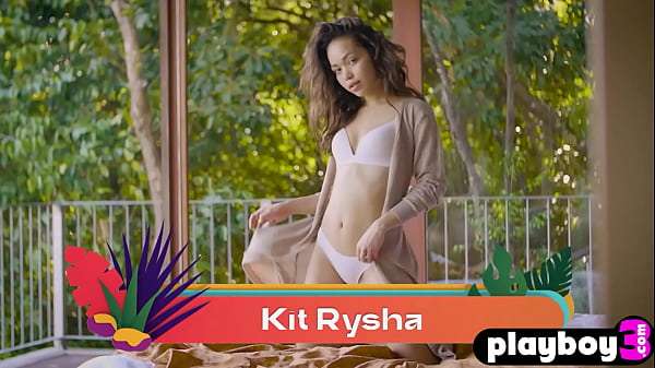 Petite Asian teen Kit Rysha reveals exotic body during hot morning posing session