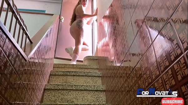 PORNOVATAS – Preciosa joven Pelirroja Follando y Chupando gran polla Española Victor Bloom en Barcelona