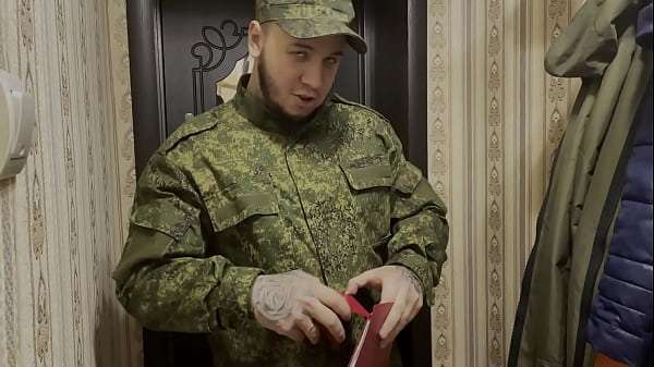 Russian soldier fucks a lonely wife in pussy and ass