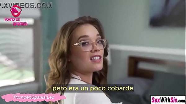 Se rompen mis jeans y mi hermanastro se aprovecha – Subtitulado Español