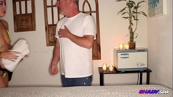 Shady Spa Ashden – INTENSE SUCKING BLOWJOB MASSAGE!