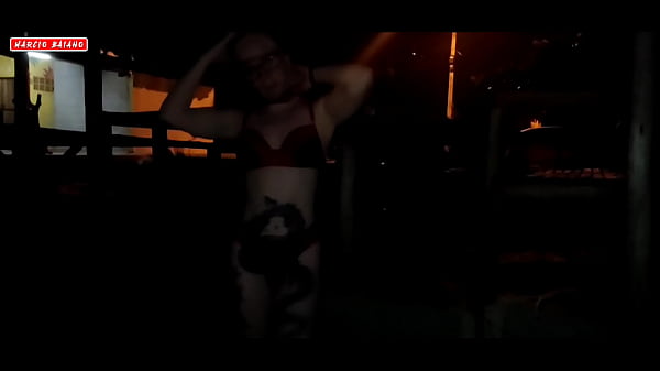 TRANZANDO NA CABANA NA BEIRA DA PRAIA