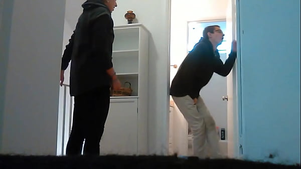 amazing amateur ballbusting couple