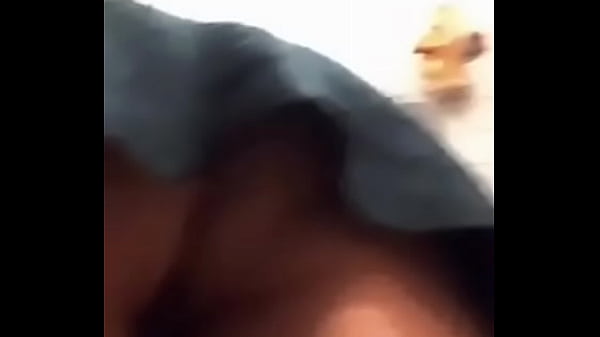 Husband shows Zuzu´s horny pussy