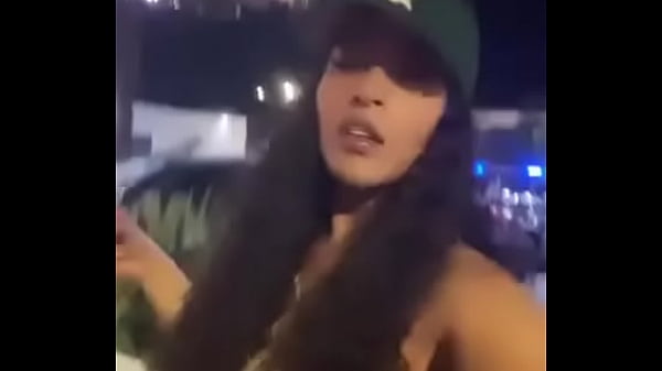 I Am Better Then The Burgers You Gonna Eat Tomorrow For 4th Of Julycome fuck me in shower throw a huge load on my face how big that dick though need you tonight