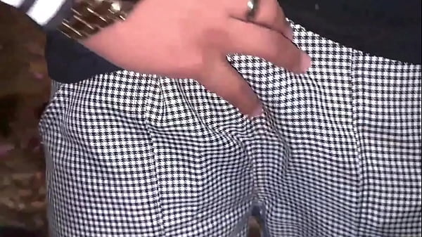 IFOODA Na praça da cidade dando a buceta e mamando os motoboy – levamos muita porra na boca