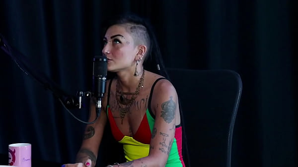 Já pediram um fetiche com cachorro, acha errado a divisão de atriz/criadora e é liberal – Caroleta Roots & Bruna Carlos (SHEER/RED)