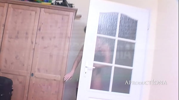 Masseuse Virginia gets Facial washed with Piss