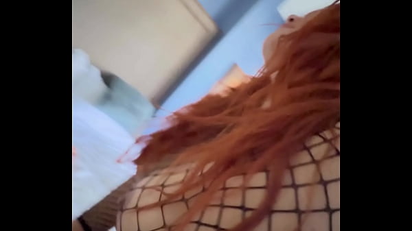 Montando la verga del trabajador que medio por el culo