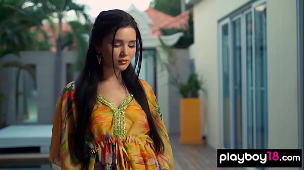 Naked all natural Ukrainian beauty Malena Fend builds a little mystery