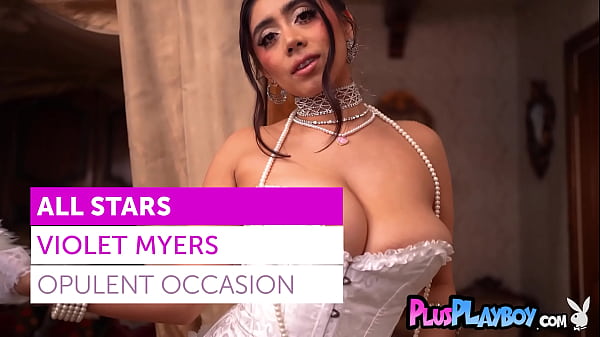 Natural tits Violet Myers posing in sexy lingerie and exposed amazing body
