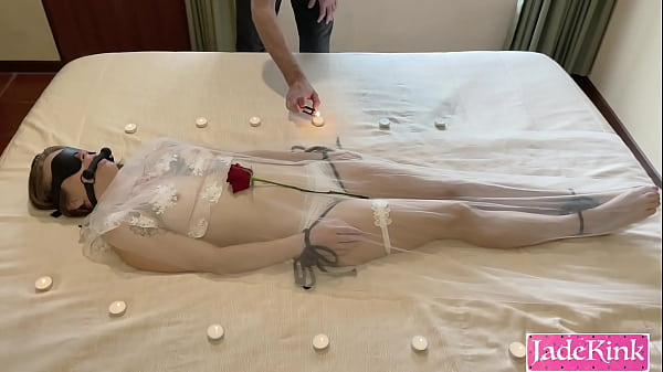 Newly wed bride sloppy deepthroat facial