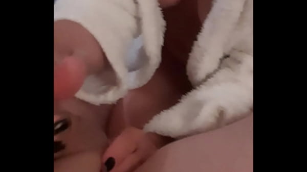 Olivia kicsit jàtszik