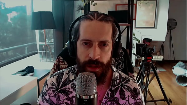 Sexy perfect latina playing dirty