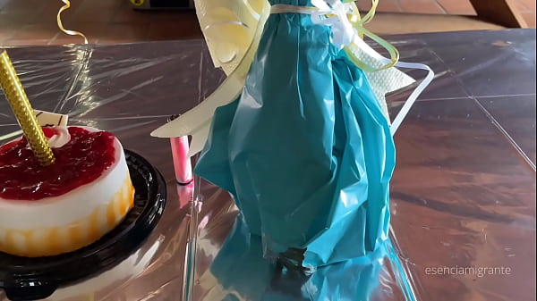 THE BEST BIRTHDAY SURPRISE ??? a real cock giving me until my ass is filled with milk