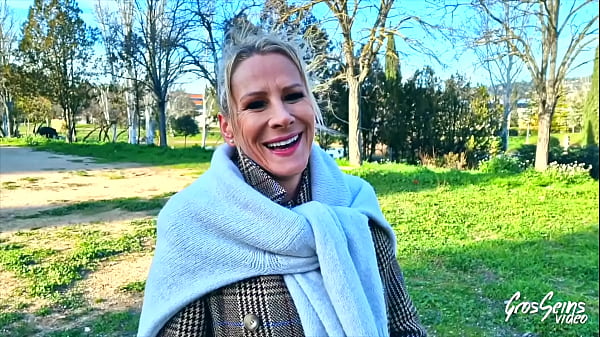 Victoria, 47ans, la milf aux seins très goûteux