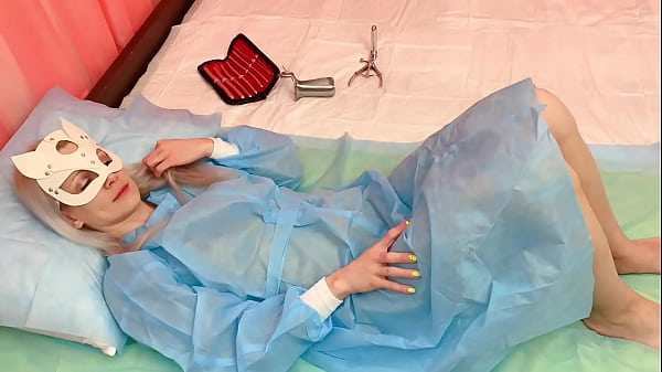 MIA MIMI WITH MEDICAL EXTENDER | MEGA PUSSY STRETCHING