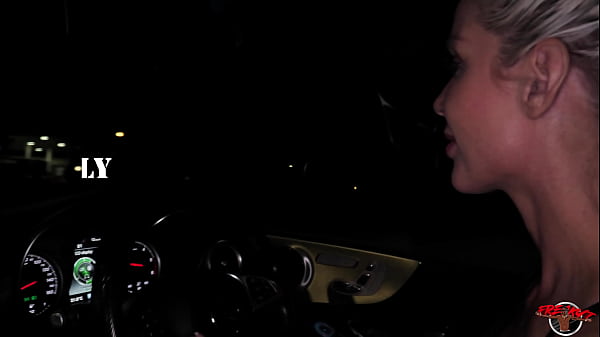 Outdoor antics with hot blonde