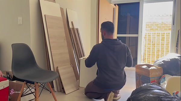 Você deixa sua mulher receber o montador sozinha? E isso que acontece