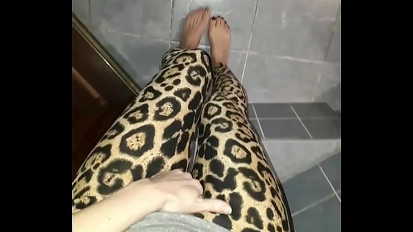 Wetting pissing leotard pants – Jul 29, 2024