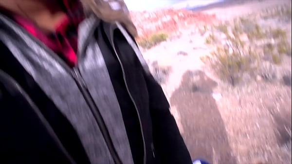 4K- Nina Rivera takes dick in her ASS in the desert