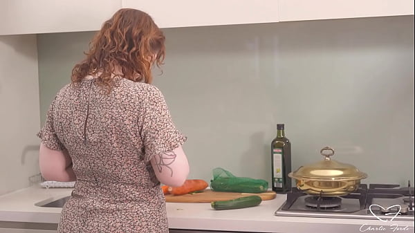 Carrots & Potatoes! Charlie Forde & Emberly Adams’ Lesbian Clip!