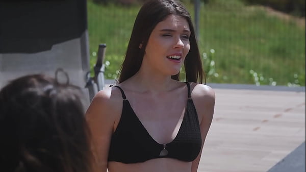 Europen Girls Have Three Way Desire (part 3) – Blonde Alice