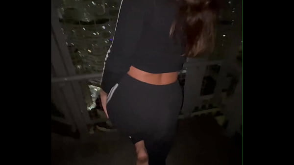 O dia que eu fodi a Gab Sanches na escada de incêndio