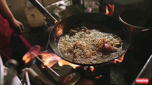 PORNOVATAS – Madre Española con grandes tetas naturales follando pollon joven en Barcelona