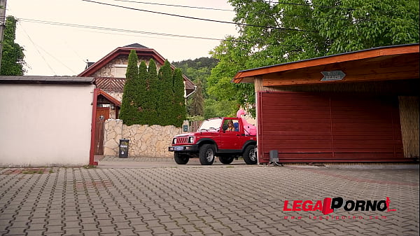 Busty babes Valentina Ricci & Penelope Ferre get creamed all over big tits GP288