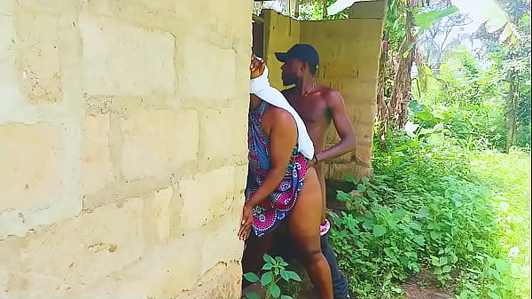 Calabar House Wife Having Good Time With My Landlord To Renew House Rent   BBW and BBC Fuck