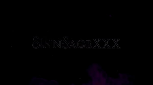 Cougar Sinn Sage Dildo Drilling Her Twat While Vibes Her Pink Clit!